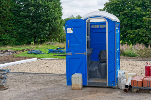 Types of Portable Toilets We Offer in Green Oaks, IL